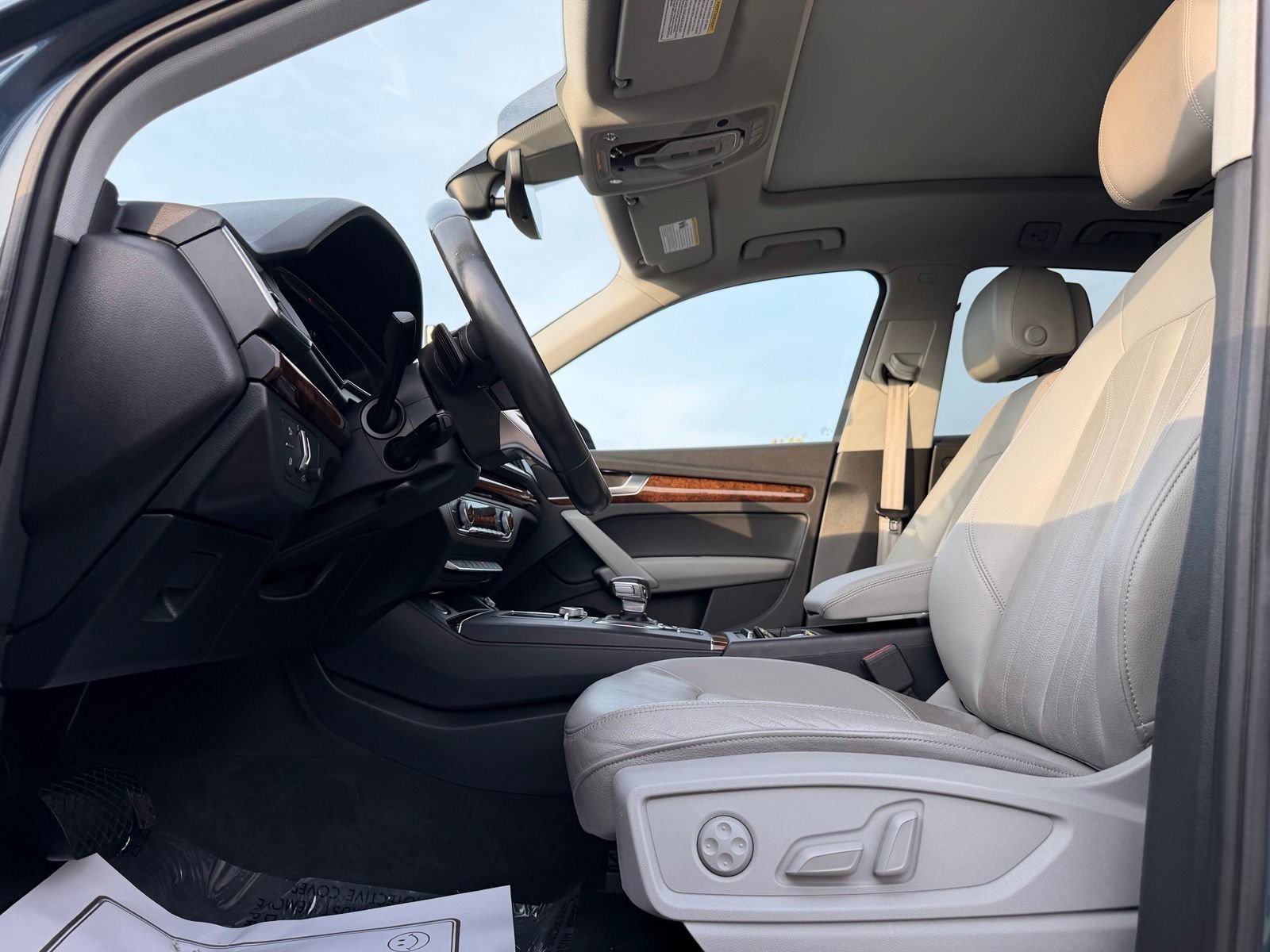 Used 2018 Audi Q5 Prestige w/ Premium Plus Package AWD/4WD image 15