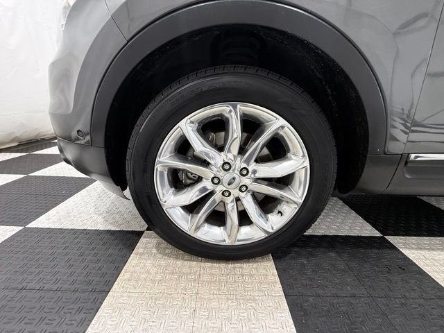 Used 2015 Ford Explorer Limited w/ Equipment Group 302A AWD/4WD image 11