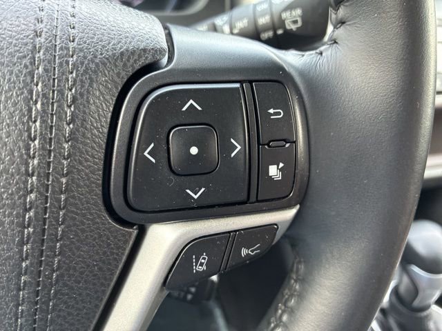 Used 2019 Toyota Highlander Limited AWD/4WD image 20