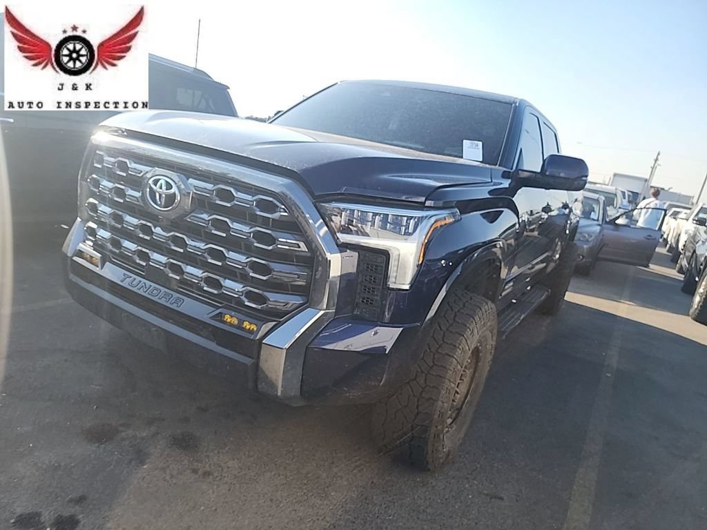 Used 2024 Toyota Tundra Platinum AWD/4WD image 3