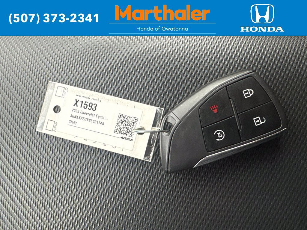 Used 2025 Chevrolet Equinox LT AWD/4WD image 27