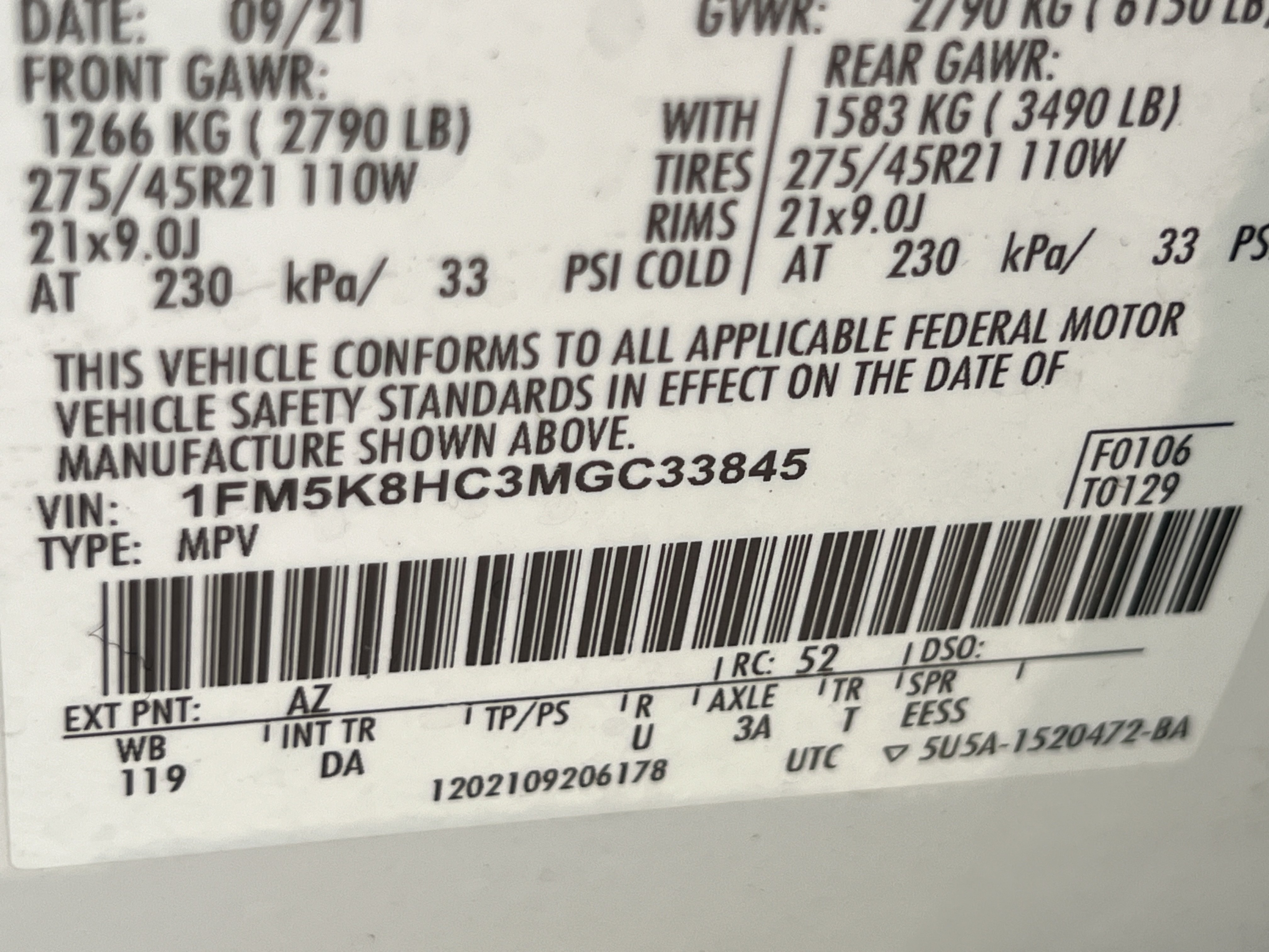 Used 2021 Ford Explorer Platinum w/ Equipment Group 601A AWD/4WD image 32
