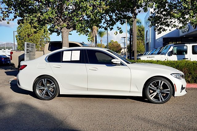 Used 2022 BMW 330i Sedan w/ Driving Assistance Package image 7