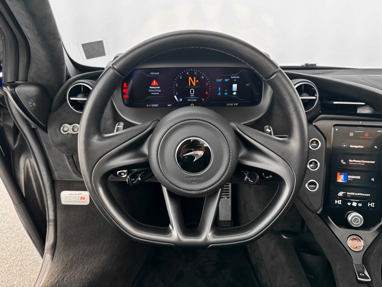 Used 2024 McLaren 750S Spider image 11