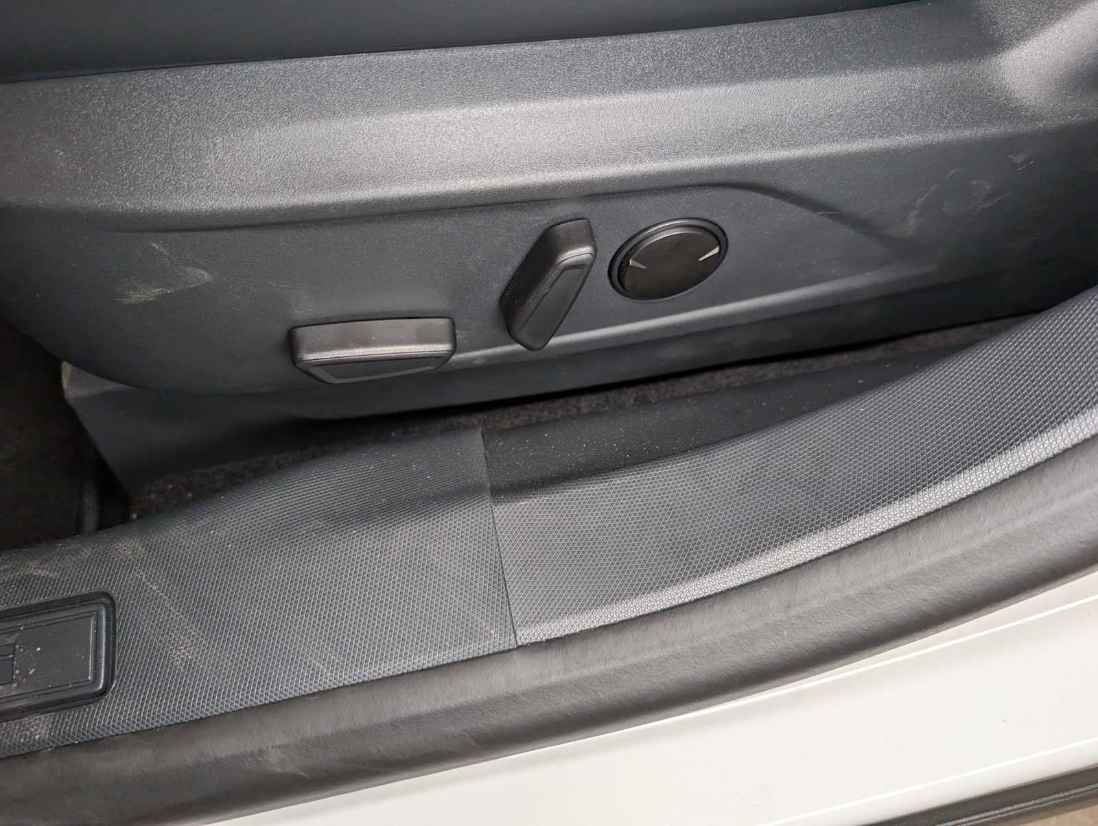 New 2025 Ford Mustang Mach-E Premium image 32