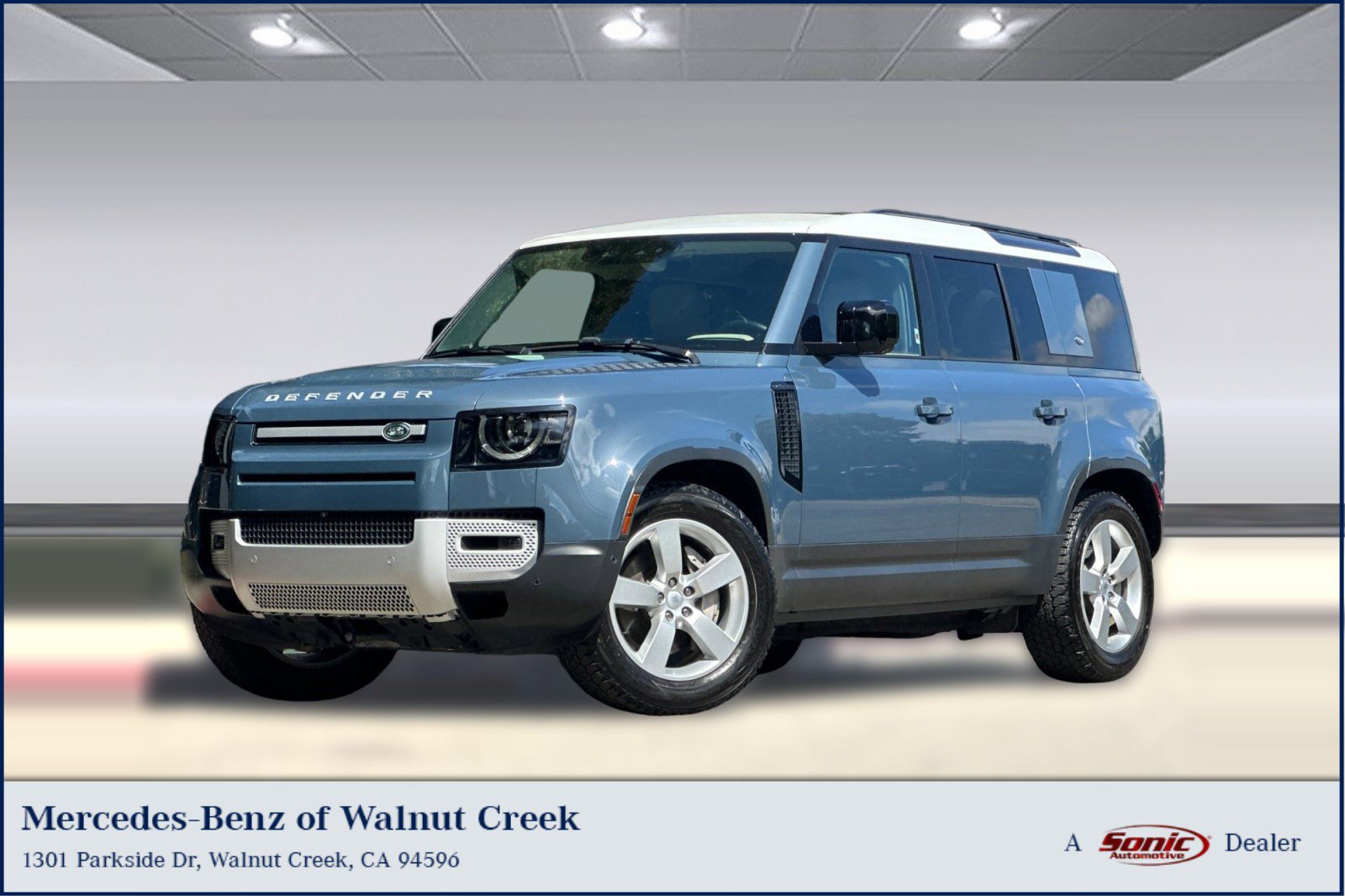 Used 2023 Land Rover Defender 110 SE AWD/4WD image 1
