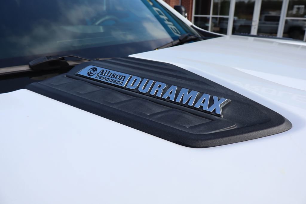 Used 2022 Chevrolet Silverado 2500 Custom w/ Custom Value Package image 2