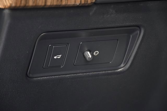 Used 2019 Land Rover Range Rover image 21