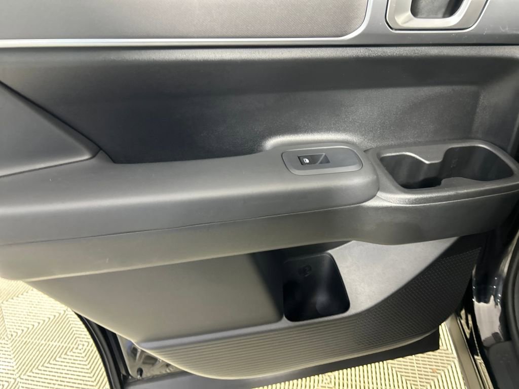 Used 2024 Hyundai Santa Fe SE image 17