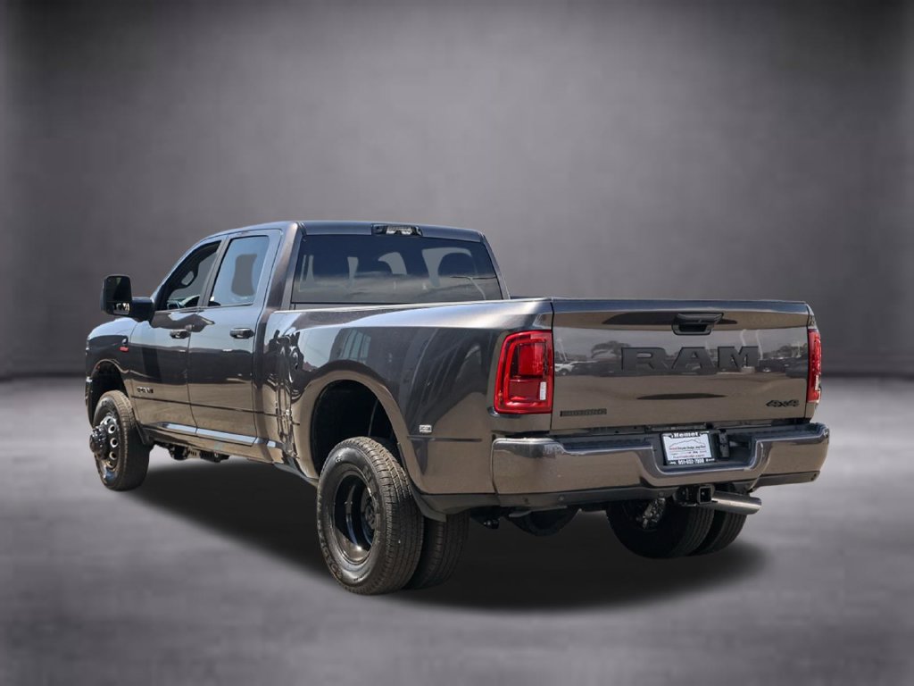 New 2026 RAM 3500 Big Horn AWD/4WD image 7