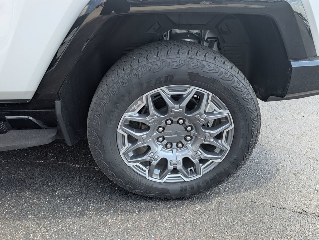 Used 2025 GMC Hummer EV 3X AWD/4WD image 24