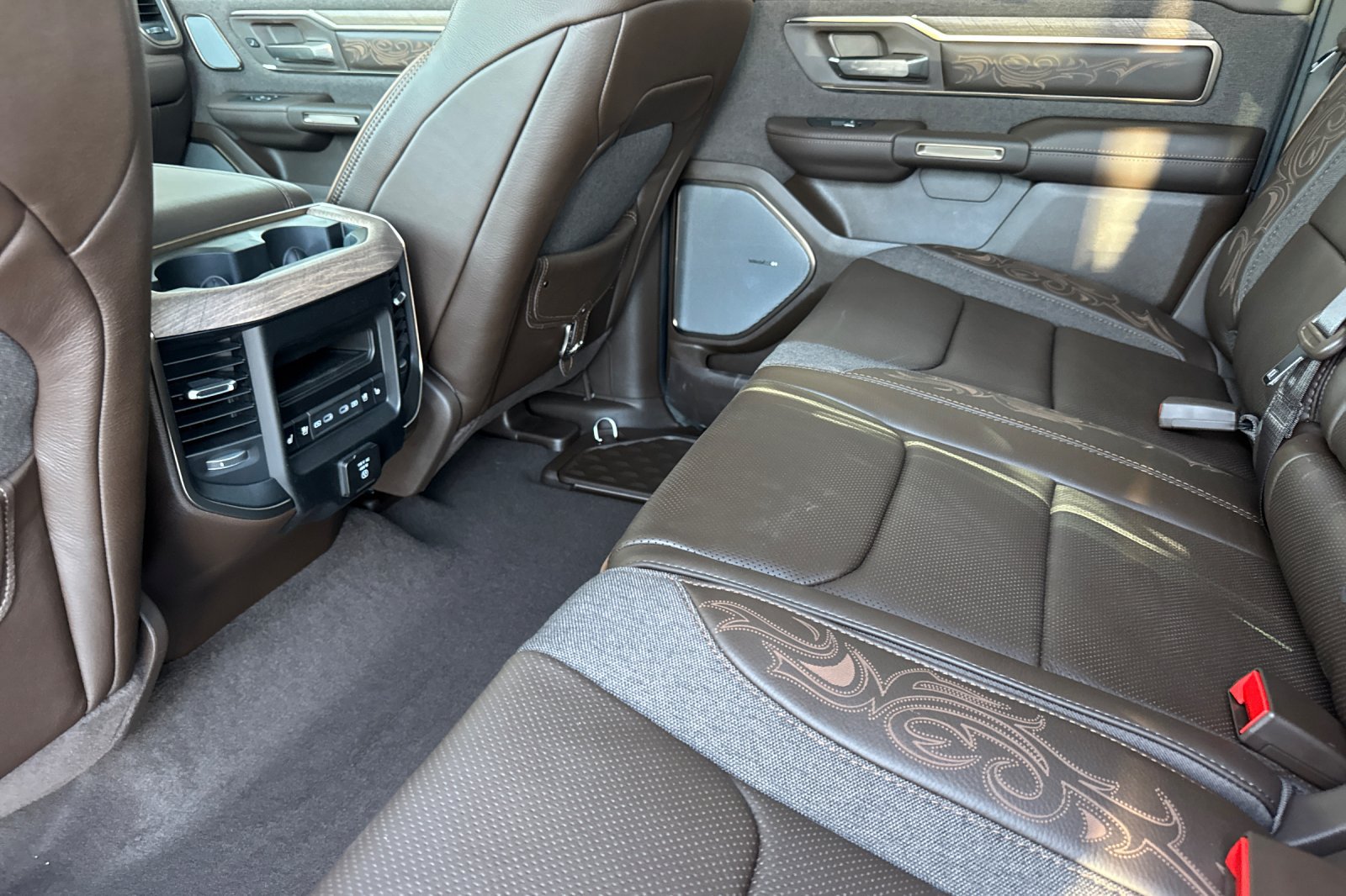 New 2027 RAM 1500 Limited AWD/4WD image 11