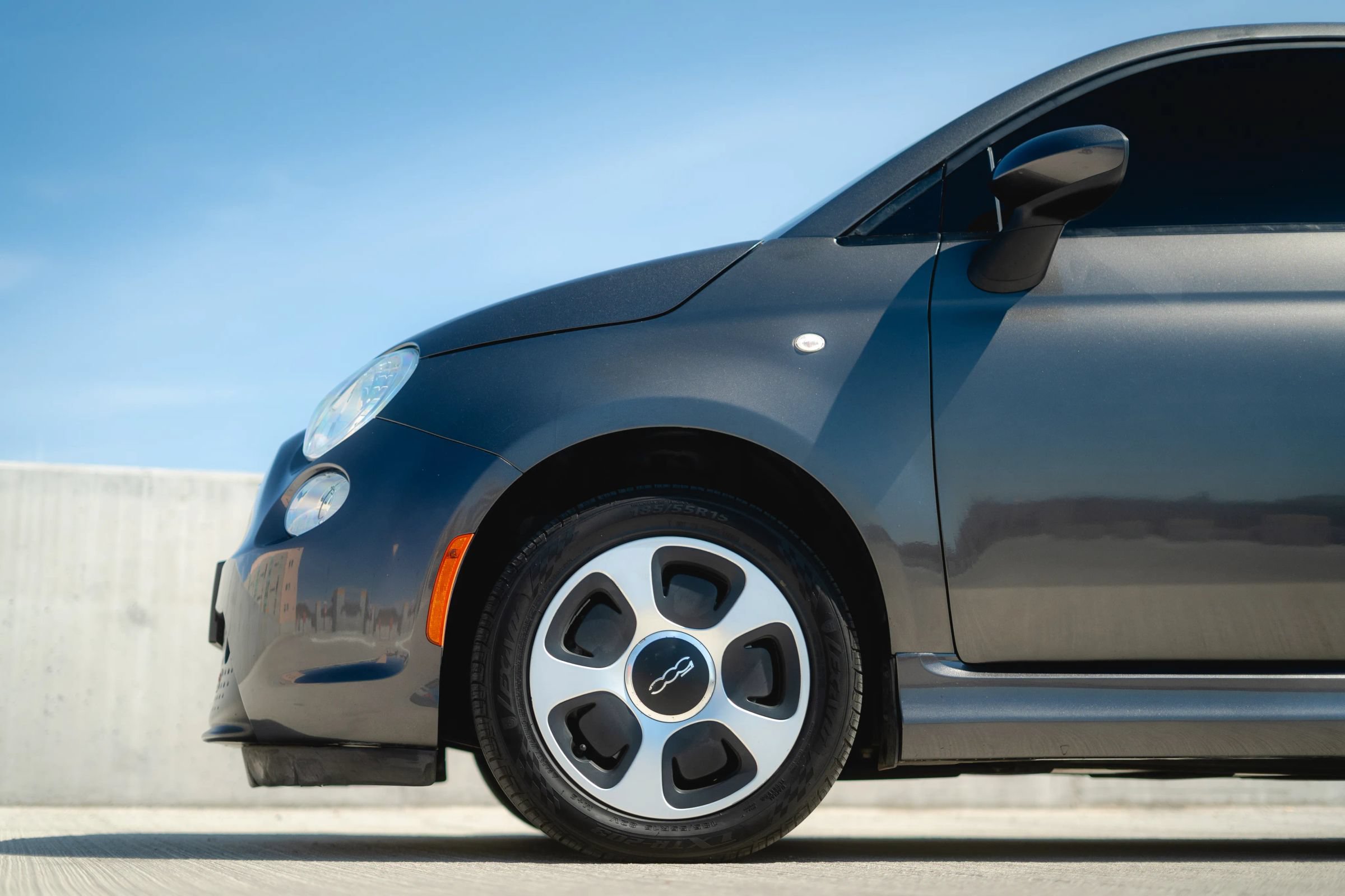 Used 2015 FIAT 500 e FWD image 8