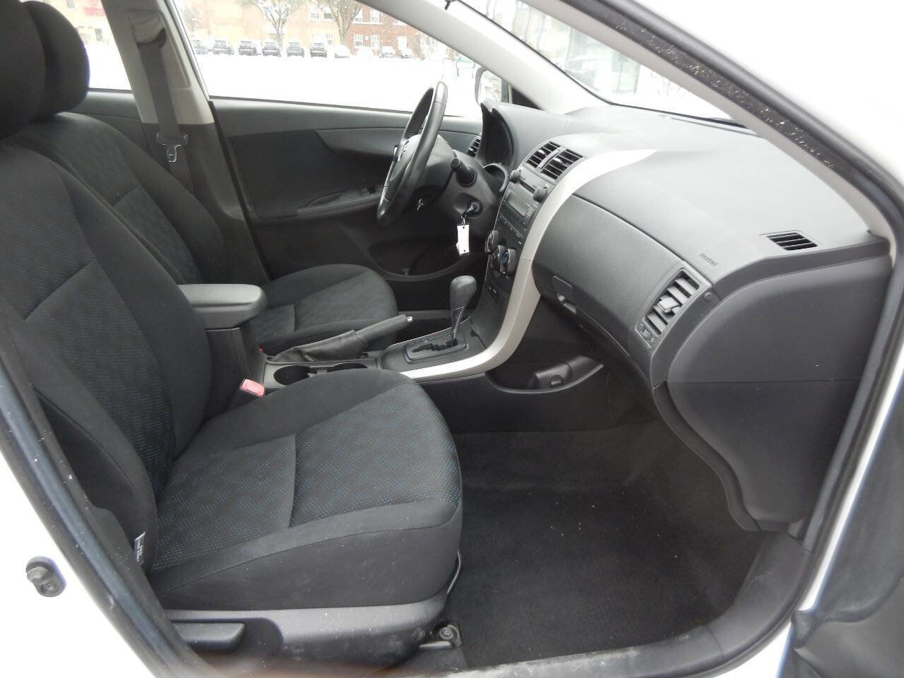 Used 2009 Toyota Corolla S FWD image 35