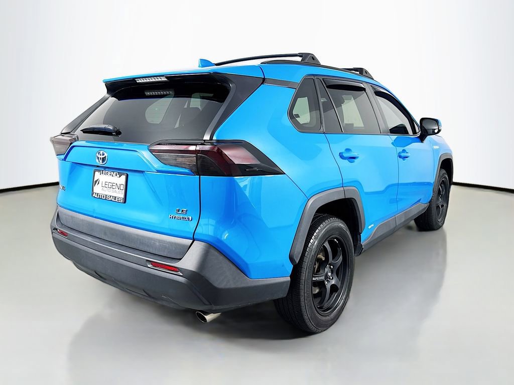 Used 2021 Toyota RAV4 LE AWD/4WD image 7