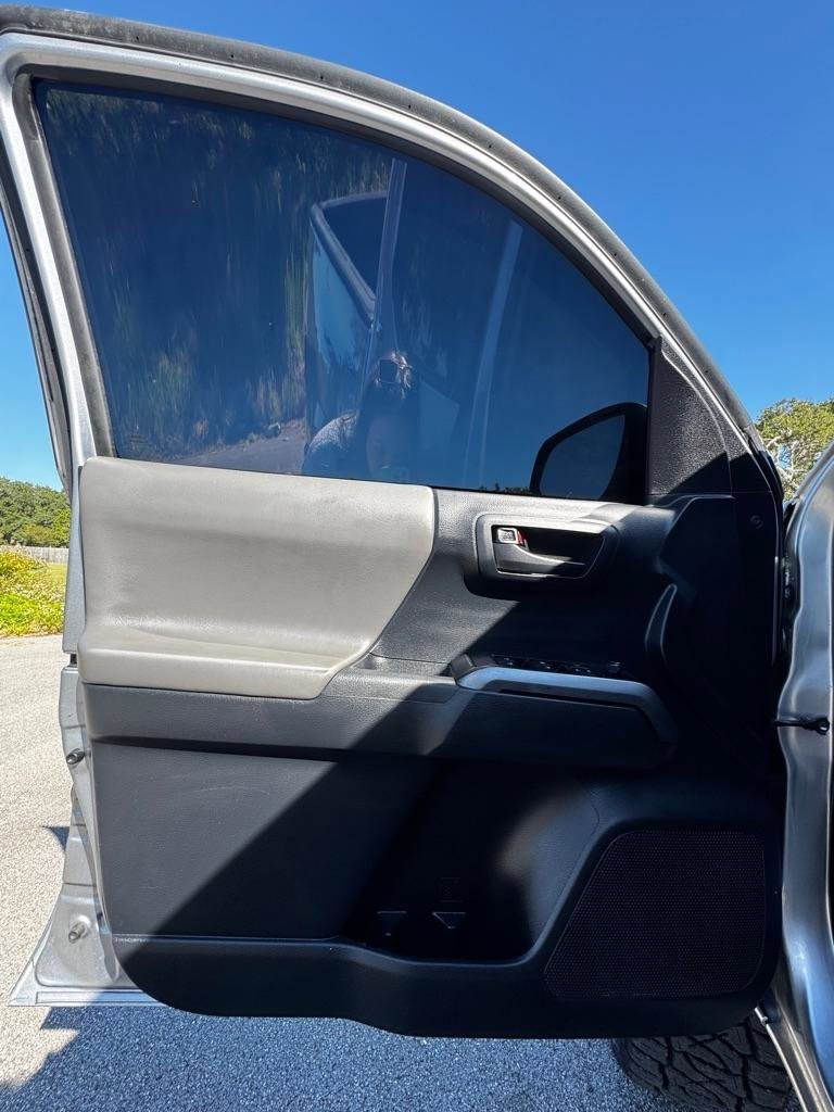 Used 2019 Toyota Tacoma SR5 image 9