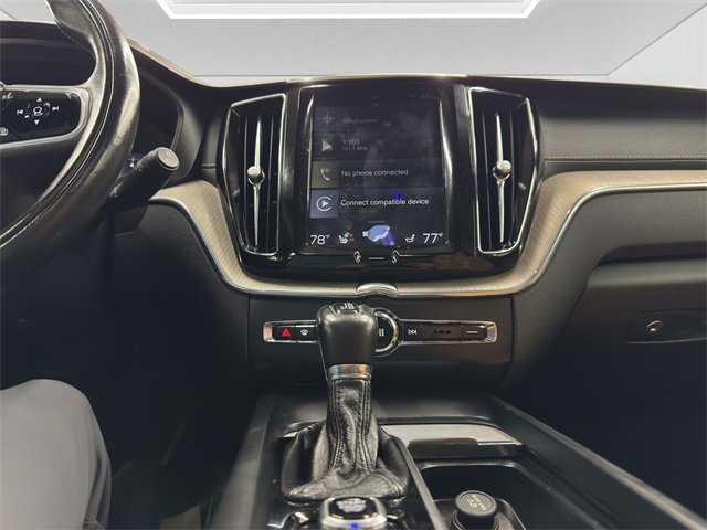 Used 2018 Volvo XC60 T5 Inscription w/ Convenience Package image 13