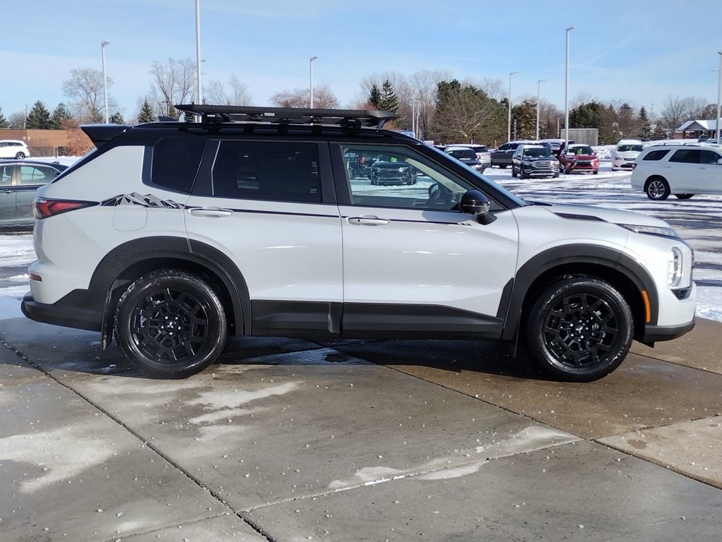 New 2026 Mitsubishi Outlander Trail Edition image 15