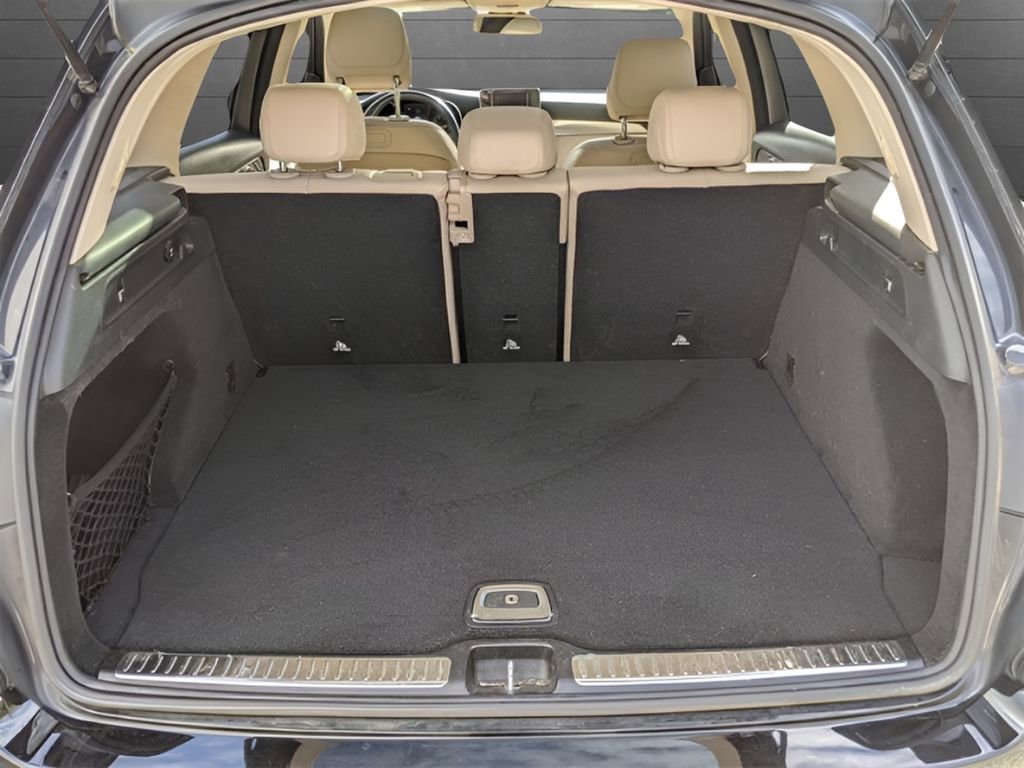 Used 2018 Mercedes-Benz GLC 300 image 12