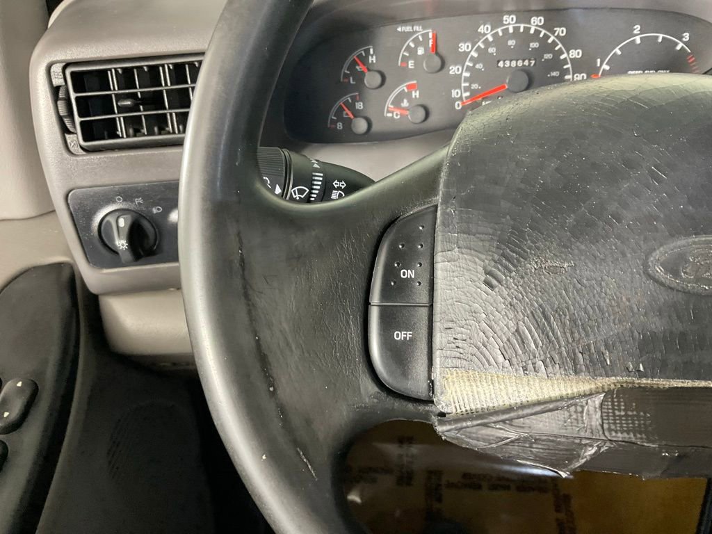 Used 1999 Ford F350 XLT image 21