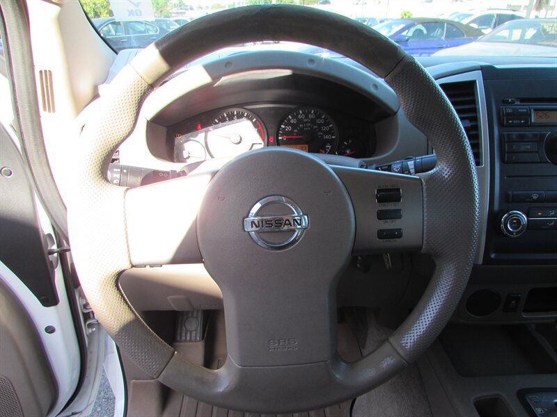 Used 2012 Nissan Frontier SV RWD image 11