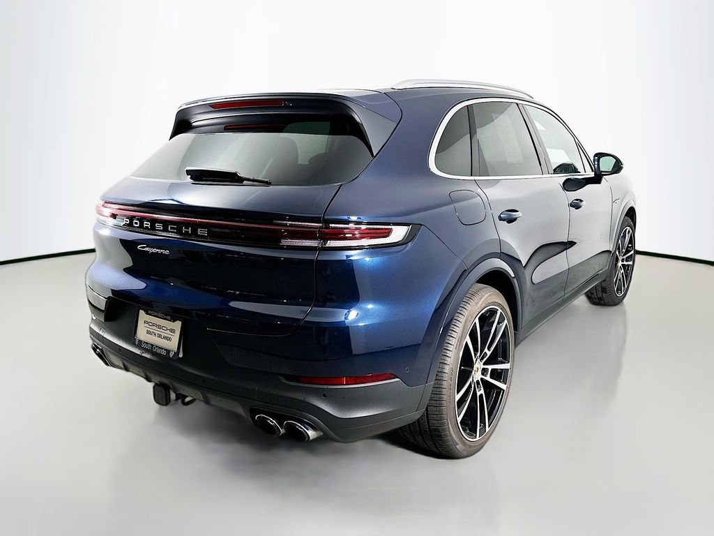 Certified 2024 Porsche Cayenne AWD/4WD image 9