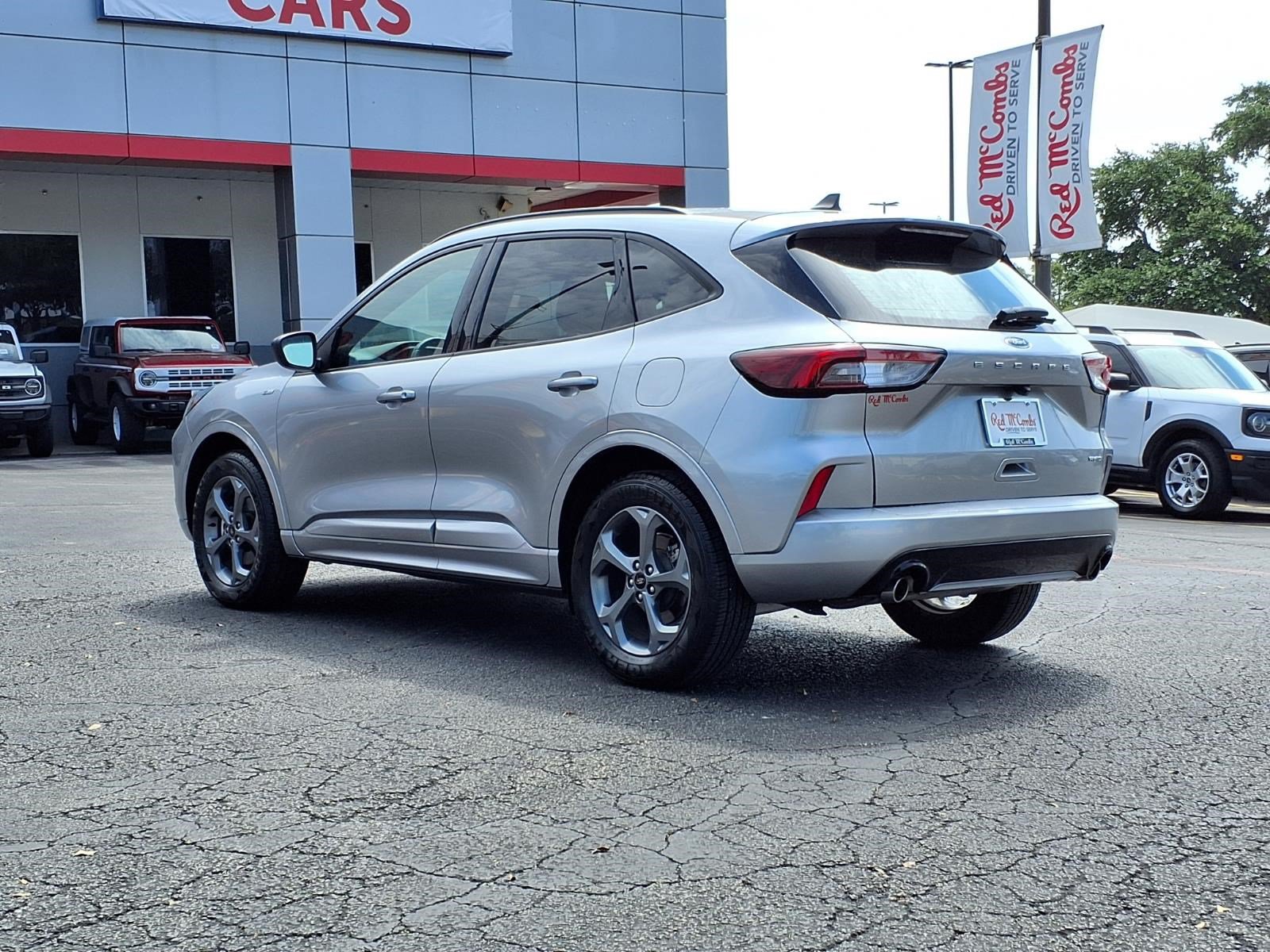 Used 2024 Ford Escape ST-Line AWD/4WD image 8