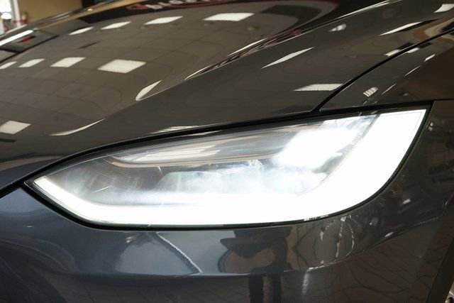 Used 2017 Tesla Model X 75D image 26