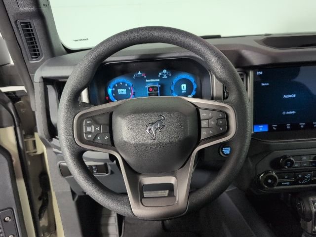 New 2025 Ford Bronco 4-Door image 14