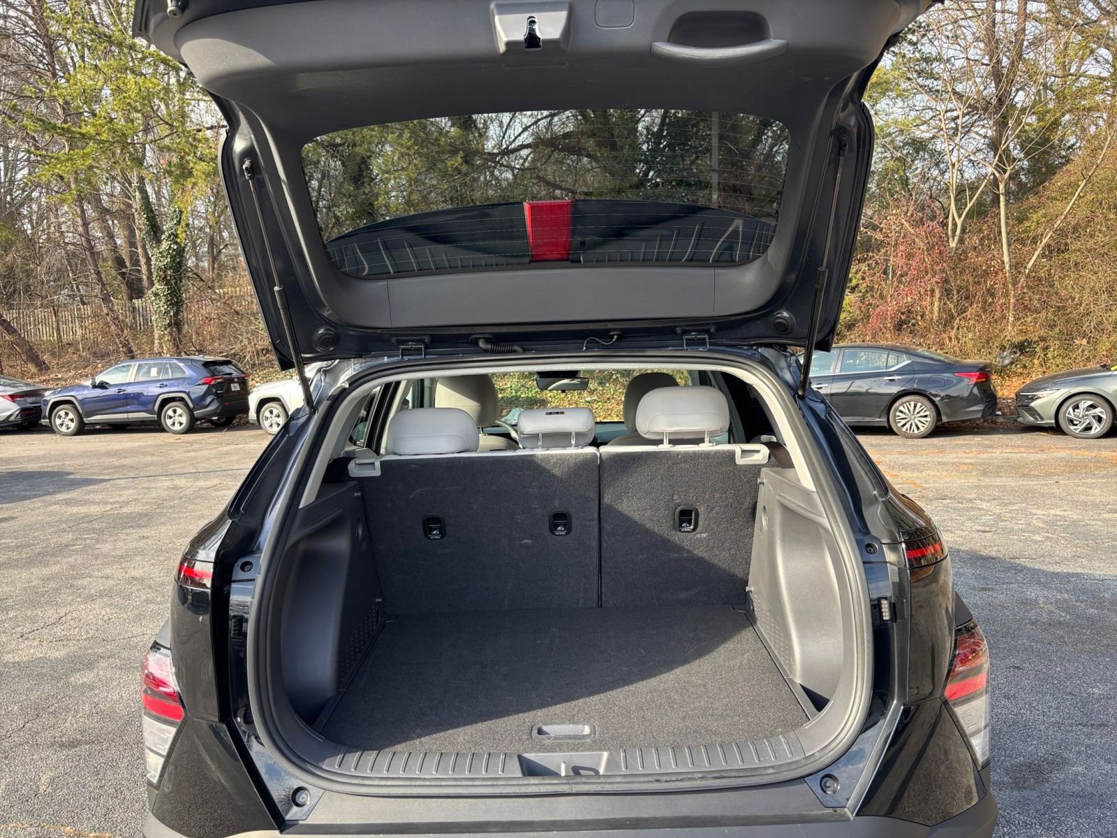 Used 2025 Hyundai Kona SEL image 32