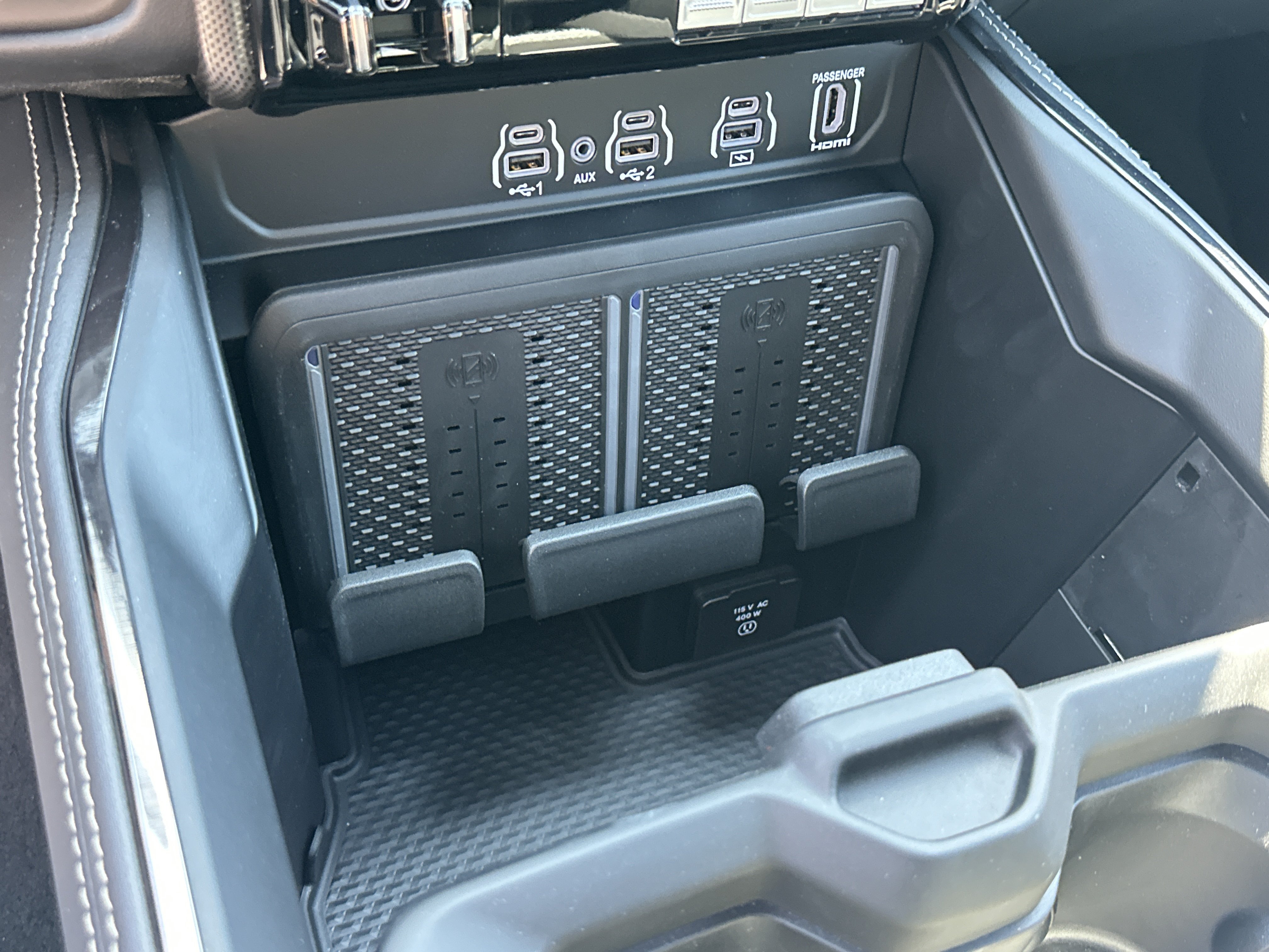 New 2026 RAM 3500 Limited AWD/4WD image 8