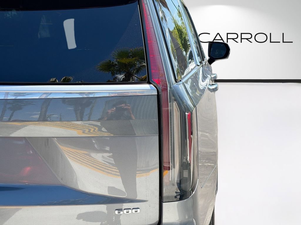 Used 2022 Cadillac Escalade Premium Luxury RWD image 10