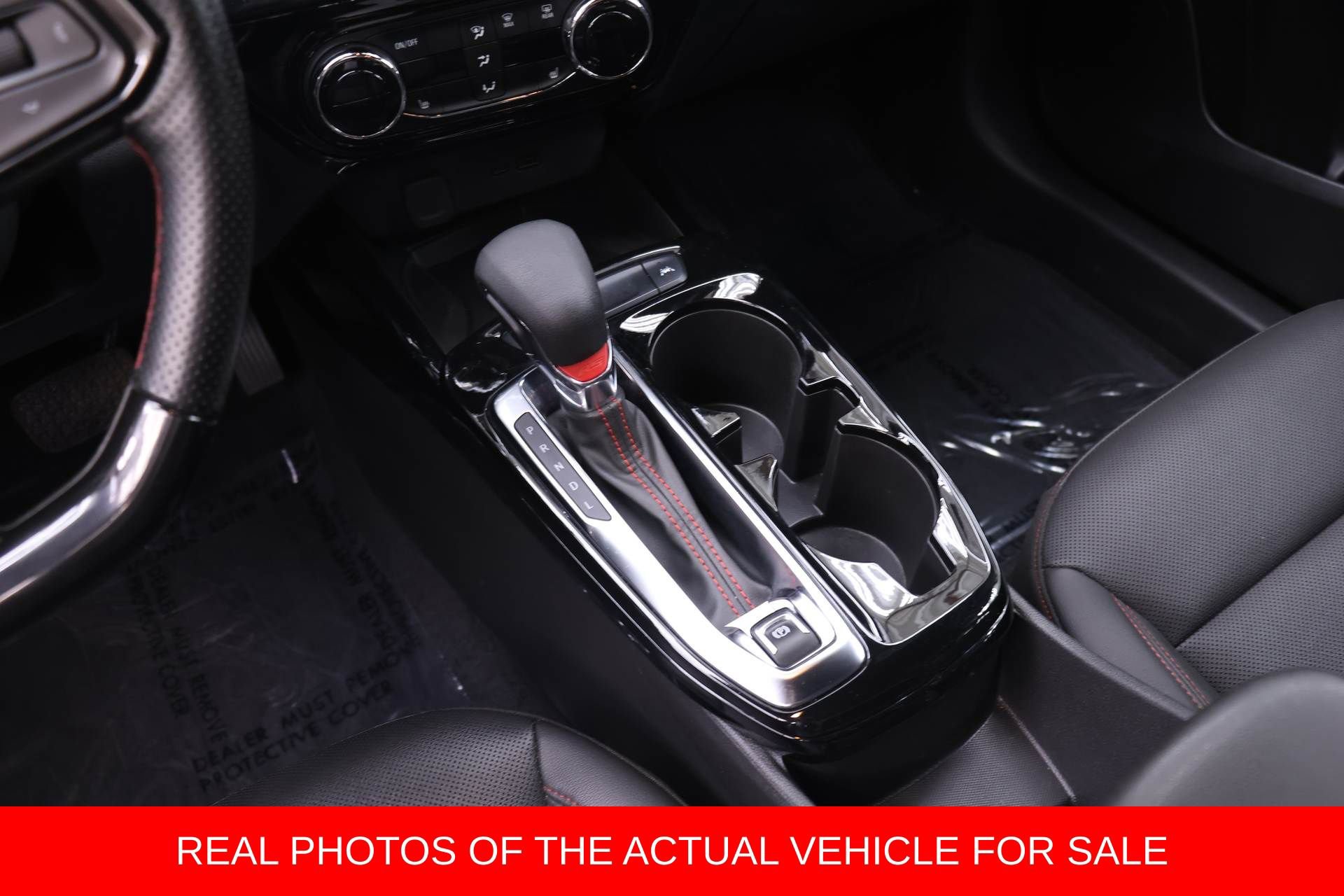 Used 2024 Chevrolet Trax RS w/ Sunroof Package image 12