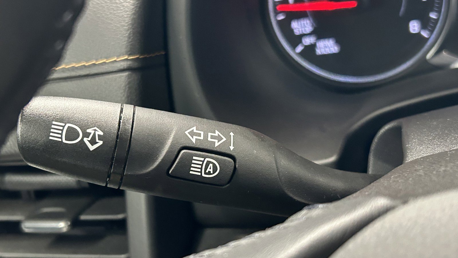 Used 2021 GMC Terrain SLT w/ Infotainment Package II image 23