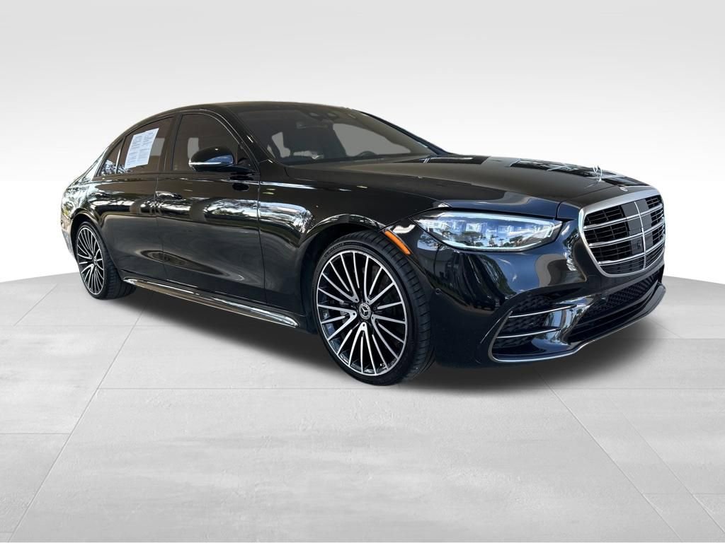 Used 2023 Mercedes-Benz S 500 4MATIC w/ AMG Line image 2