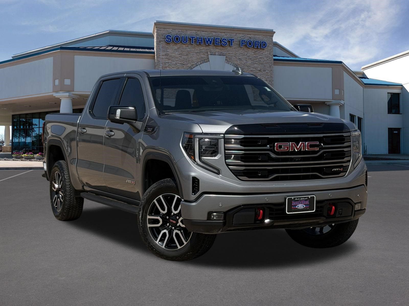 Used 2025 GMC Sierra 1500 AT4 w/ AT4 Premium Package