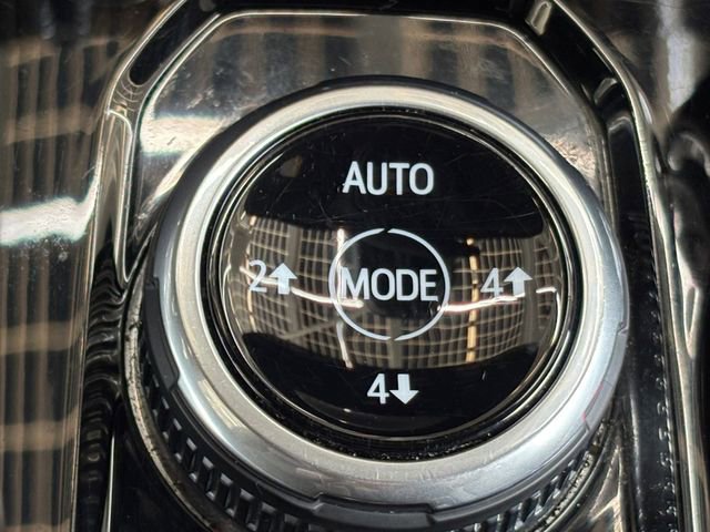 Used 2025 GMC Canyon Denali AWD/4WD image 27