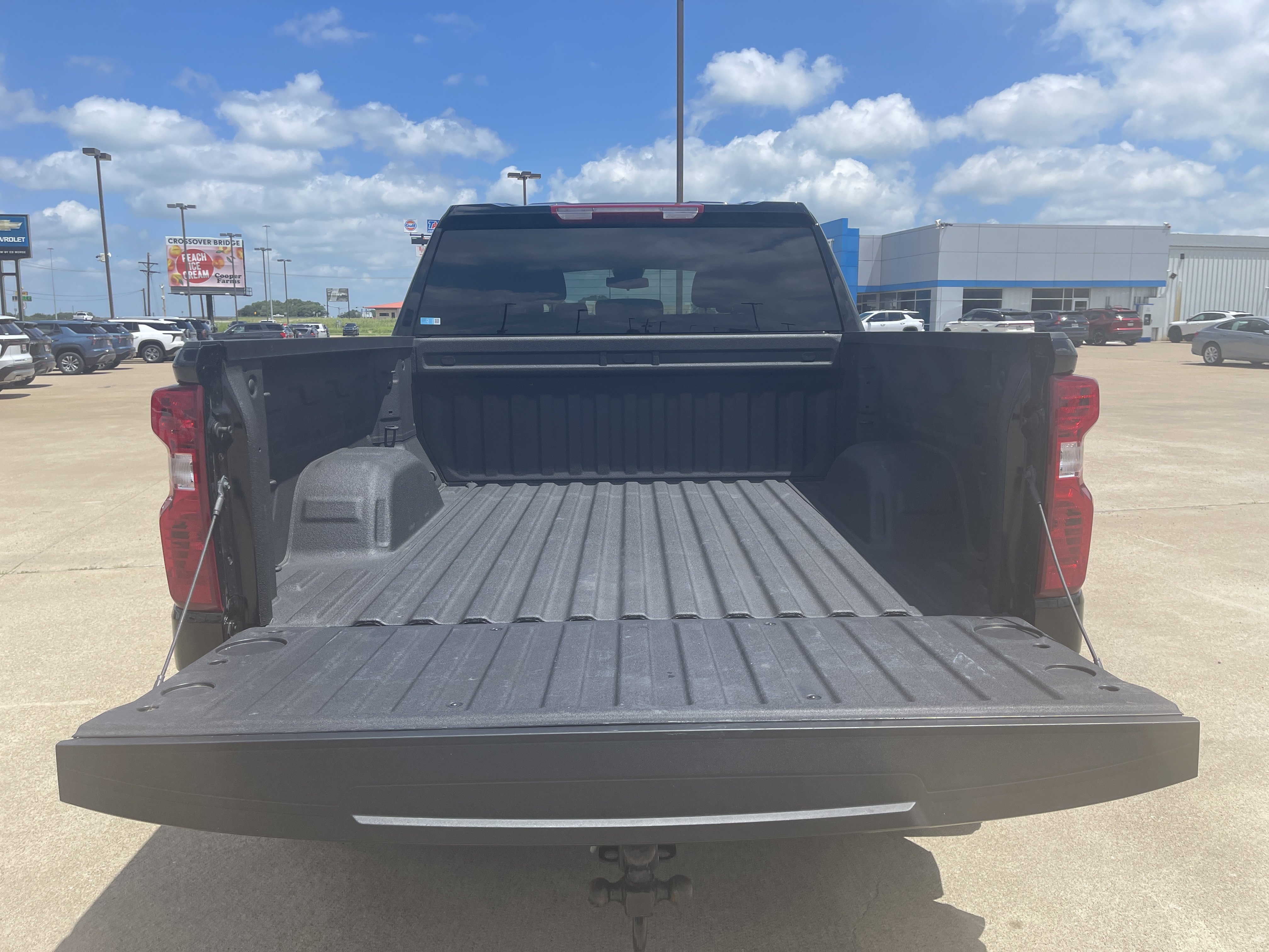 Used 2025 Chevrolet Silverado 1500 Custom w/ Turbomax Blackout Package AWD/4WD image 13