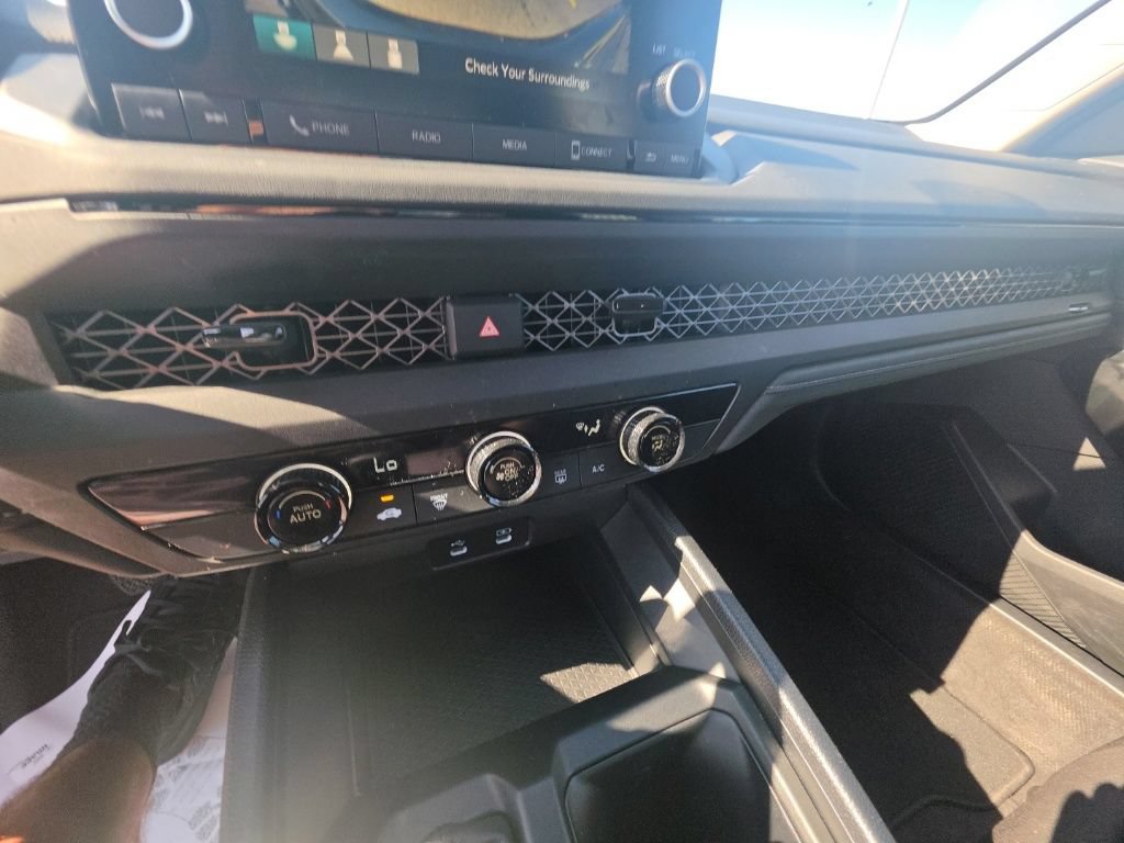 Used 2024 Honda Accord LX image 19