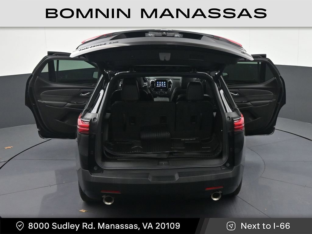 Used 2023 Chevrolet Traverse LT w/ Midnight/Sport Edition AWD/4WD image 41