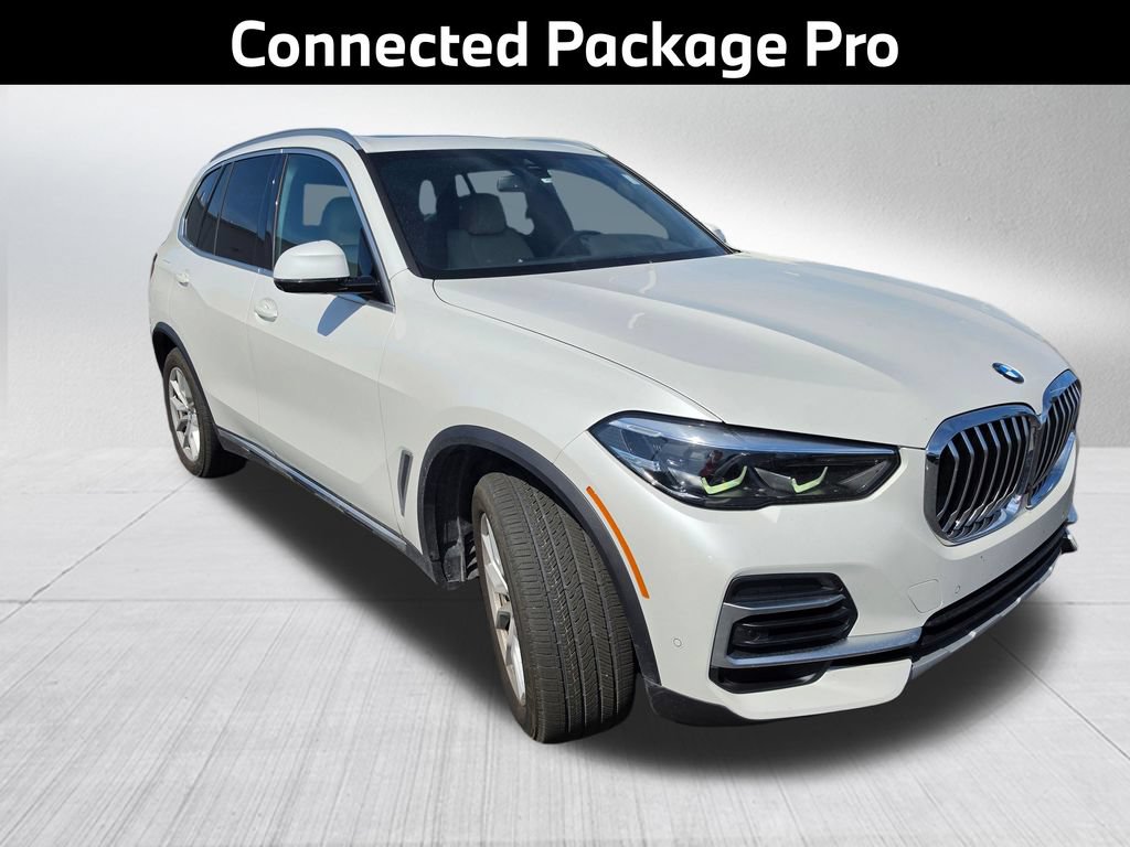 Used 2022 BMW X5 xDrive40i w/ Premium Package AWD/4WD image 4