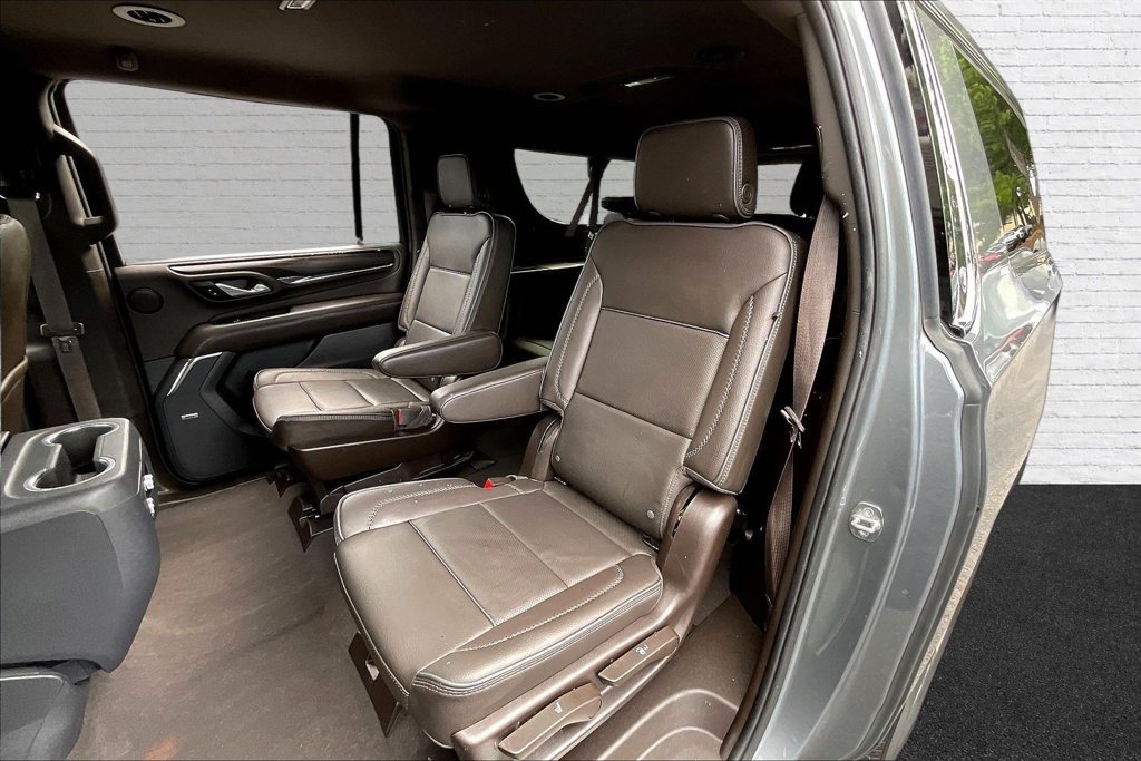 Used 2022 GMC Yukon XL Denali RWD image 18