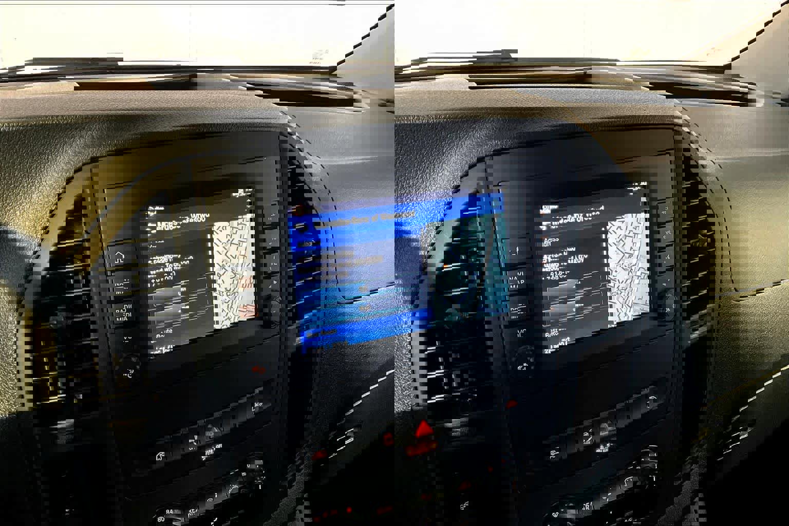 Used 2023 Mercedes-Benz Metris Passenger image 29