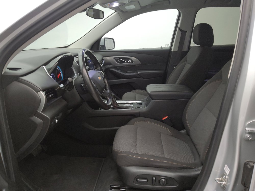 Used 2021 Chevrolet Traverse LT FWD image 17