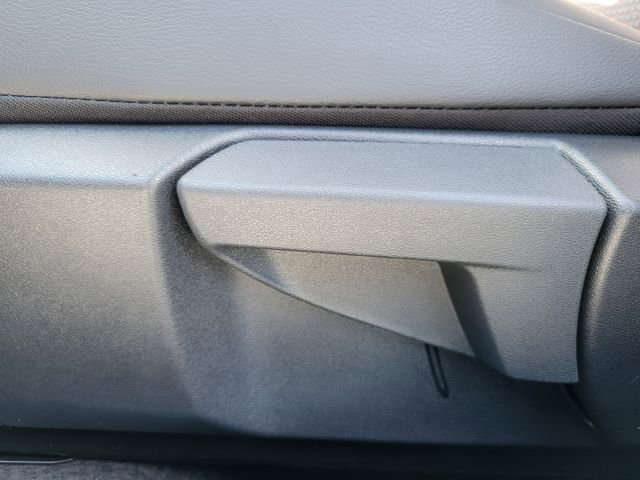 New 2025 Nissan Kicks SR w/ Illumination Package image 15