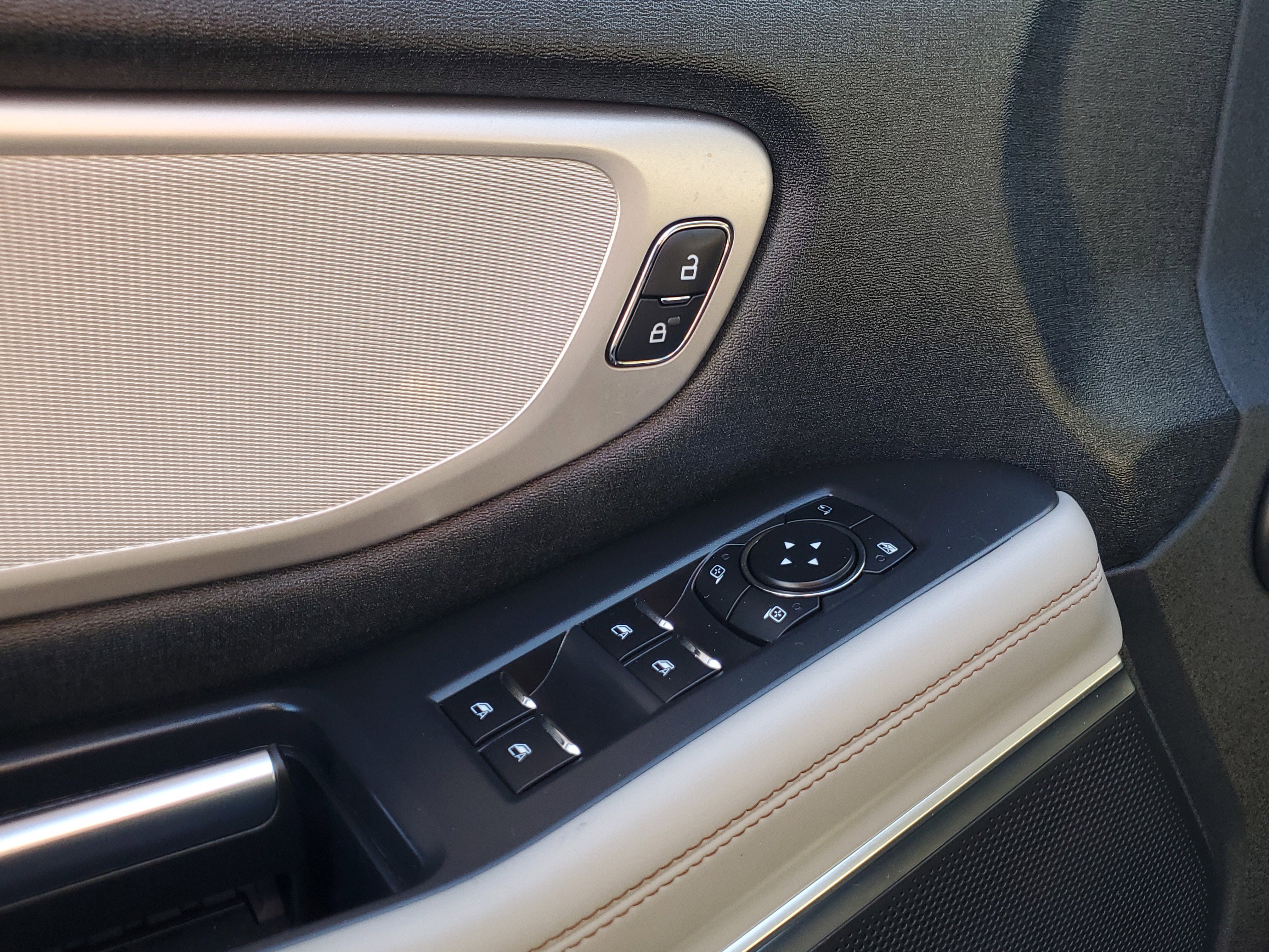 Certified 2025 Ford Expedition Active image 22