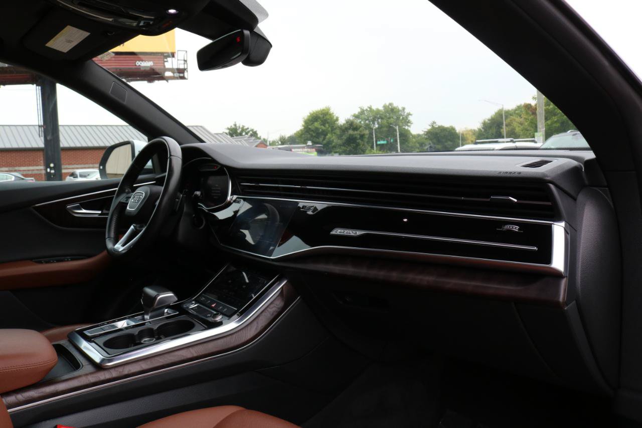 Used 2019 Audi Q8 Premium Plus w/ Premium Plus AWD/4WD image 59
