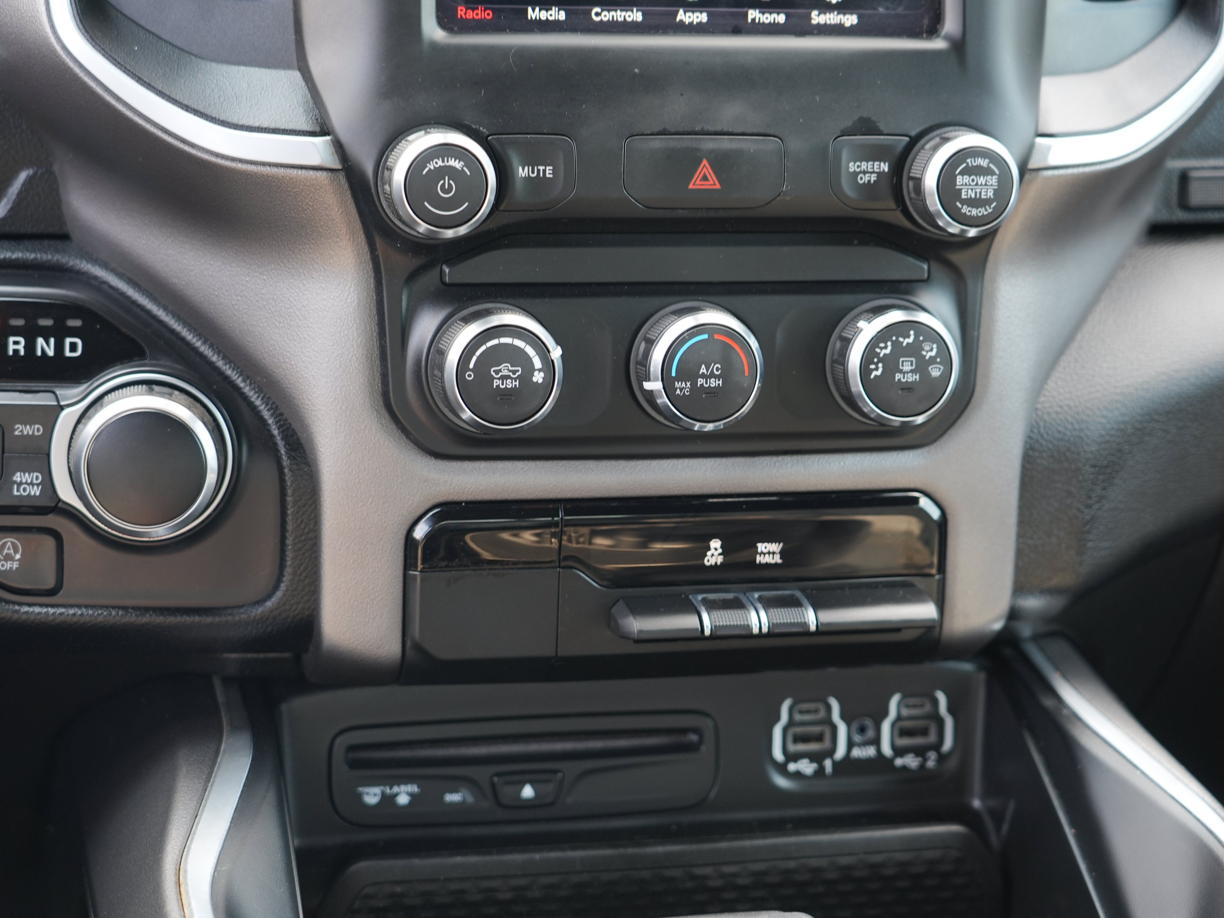 Used 2019 RAM 1500 Big Horn AWD/4WD image 23