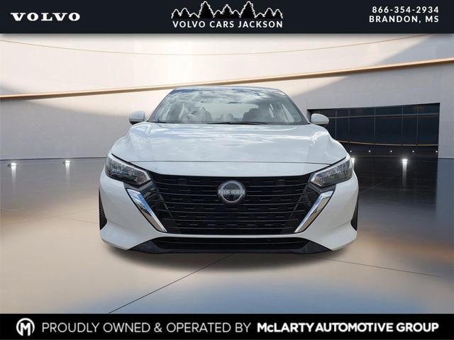 Used 2024 Nissan Sentra SV FWD image 2