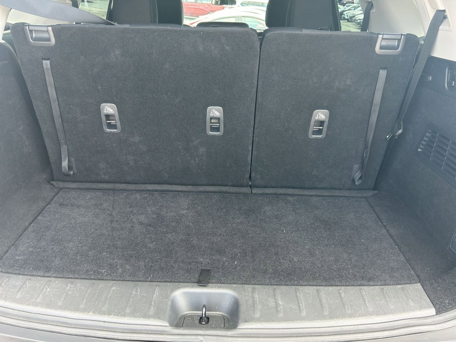 Used 2025 Nissan Pathfinder SV image 25